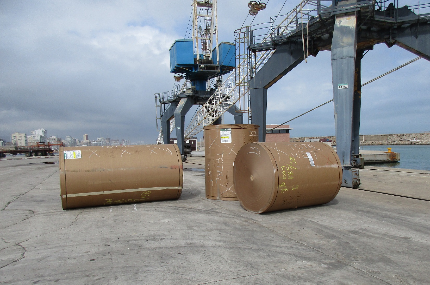 paper-reel-wet-damage-marine-surveyor-gandia-valencia-spain-claim