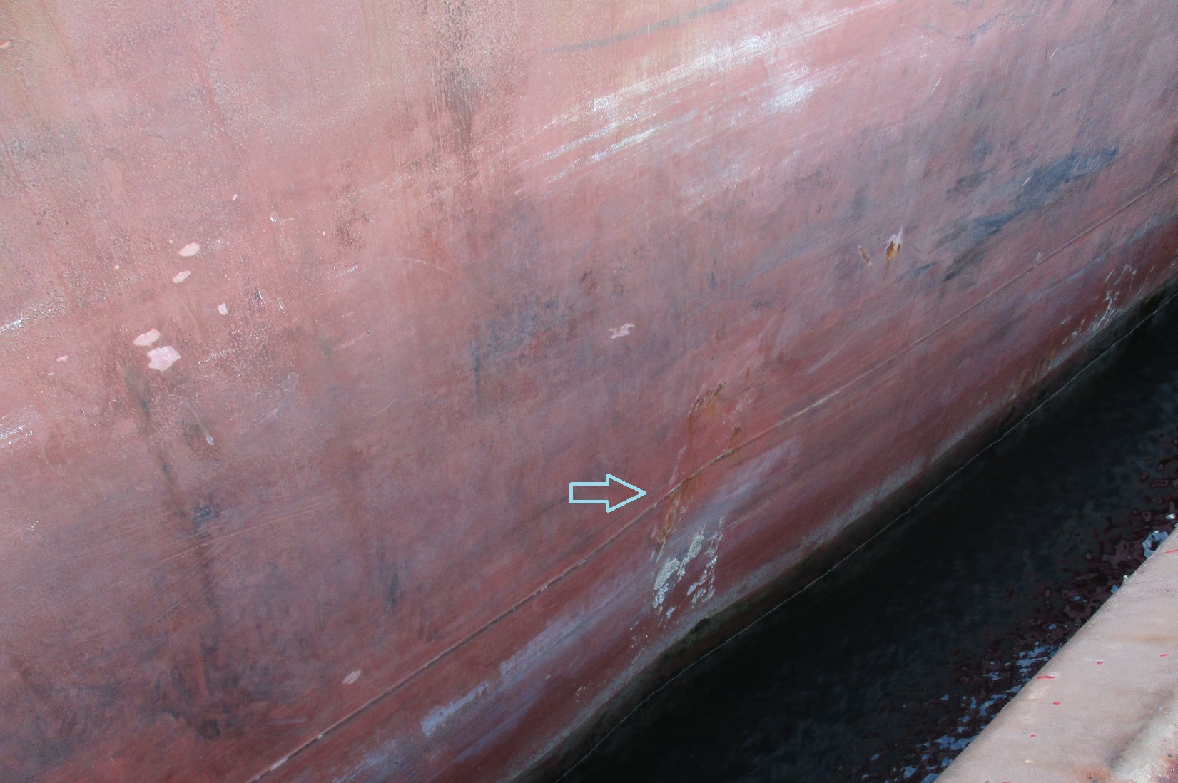 Hull indentation identified during container ship on-hire condition survey