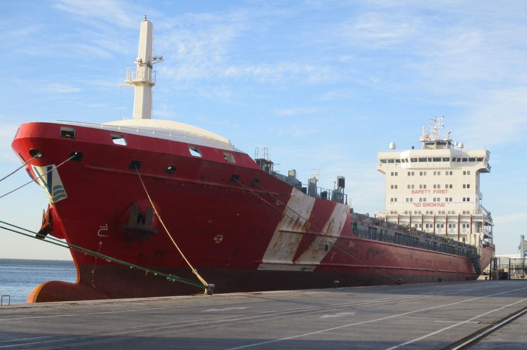 container-ship-on-hire-condition-bunker-alicante