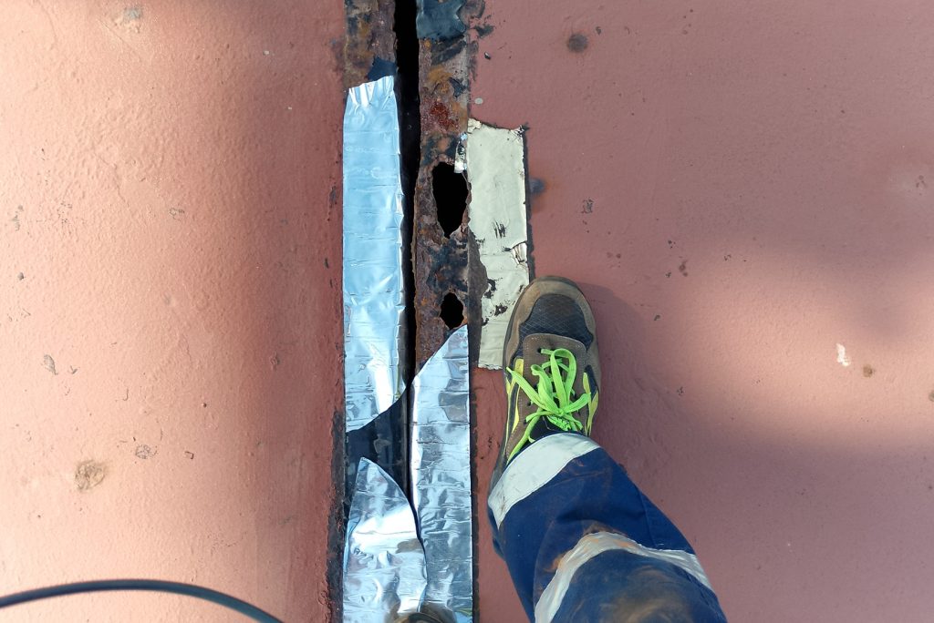 ultrasonic-hatch-cover-test-spain
